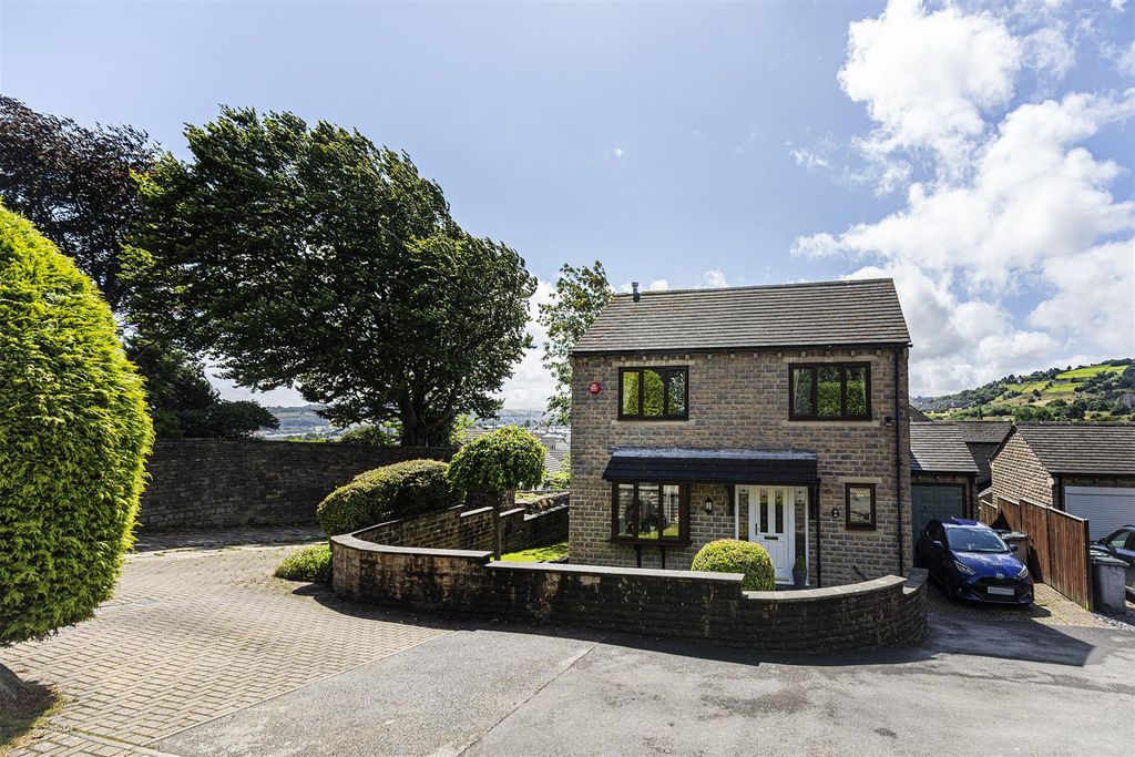 Property photo 1 of 48