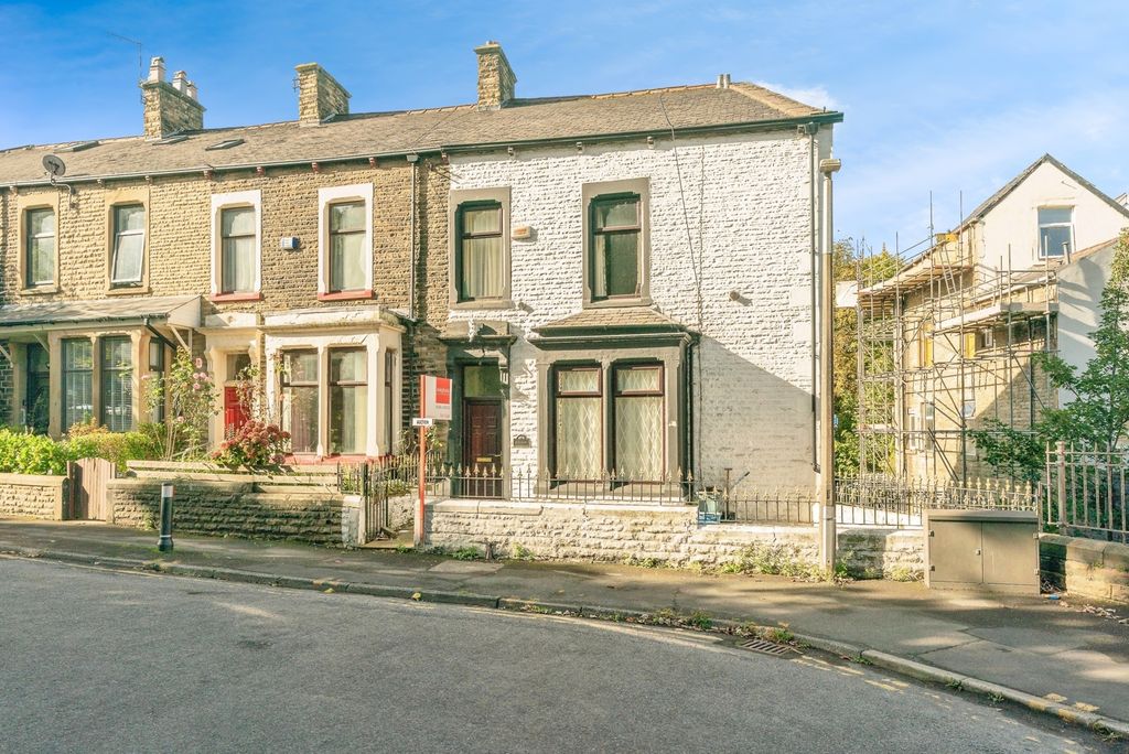 Property photo 1 of 14 Photo