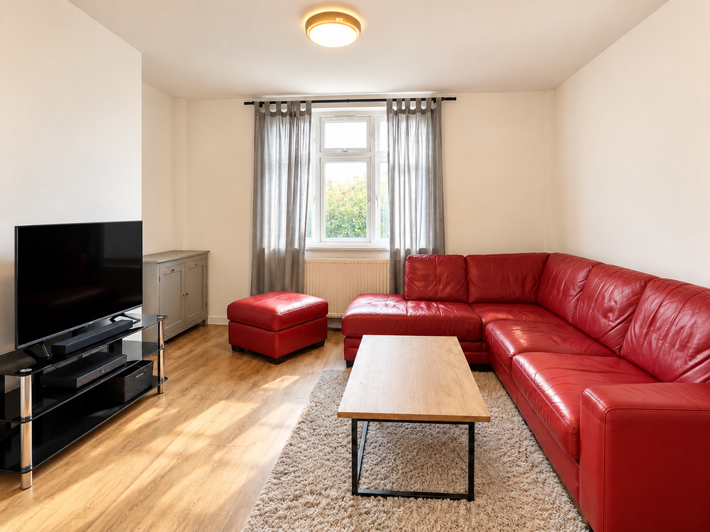 Property photo 2 of 11