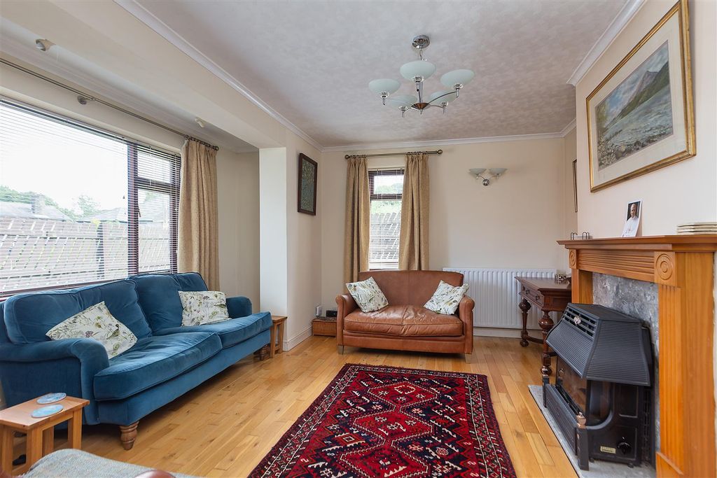 Property photo 2 of 30