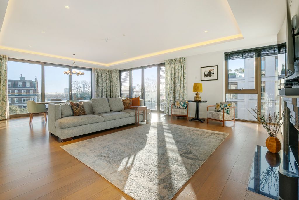 Property photo 1 of 17 Reception Room