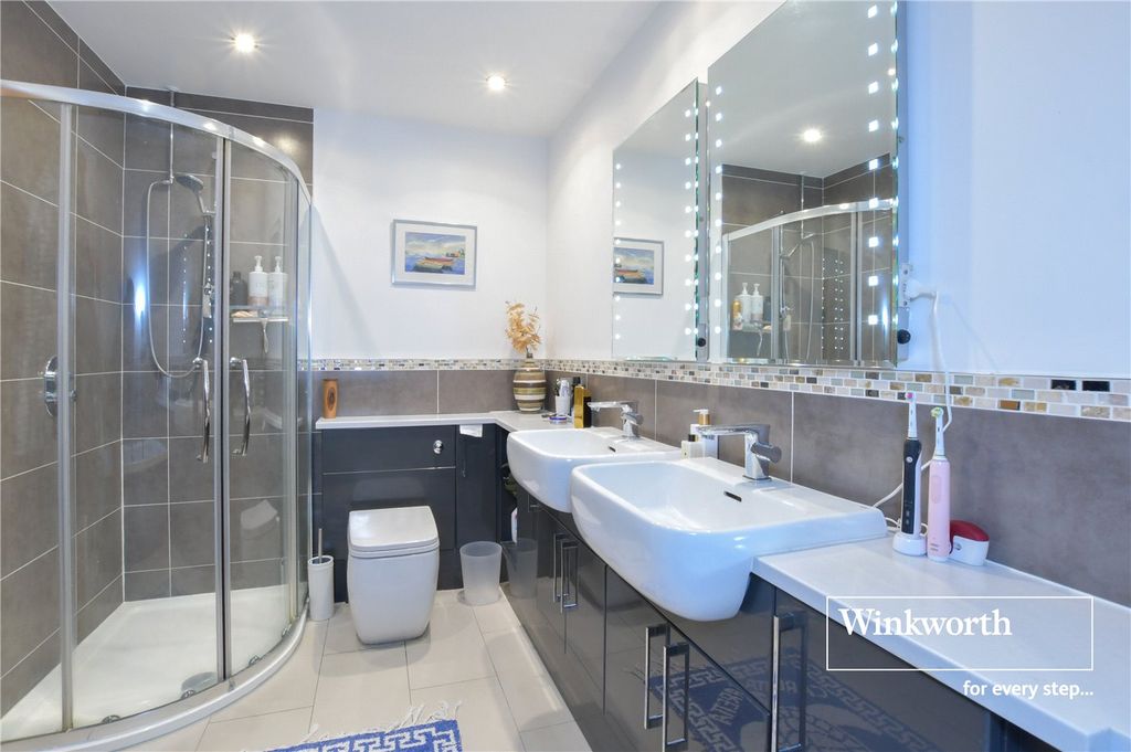Additional image 17 of 4 bed detached house for saleWimborne Road East, Ferndown, Dorset BH22