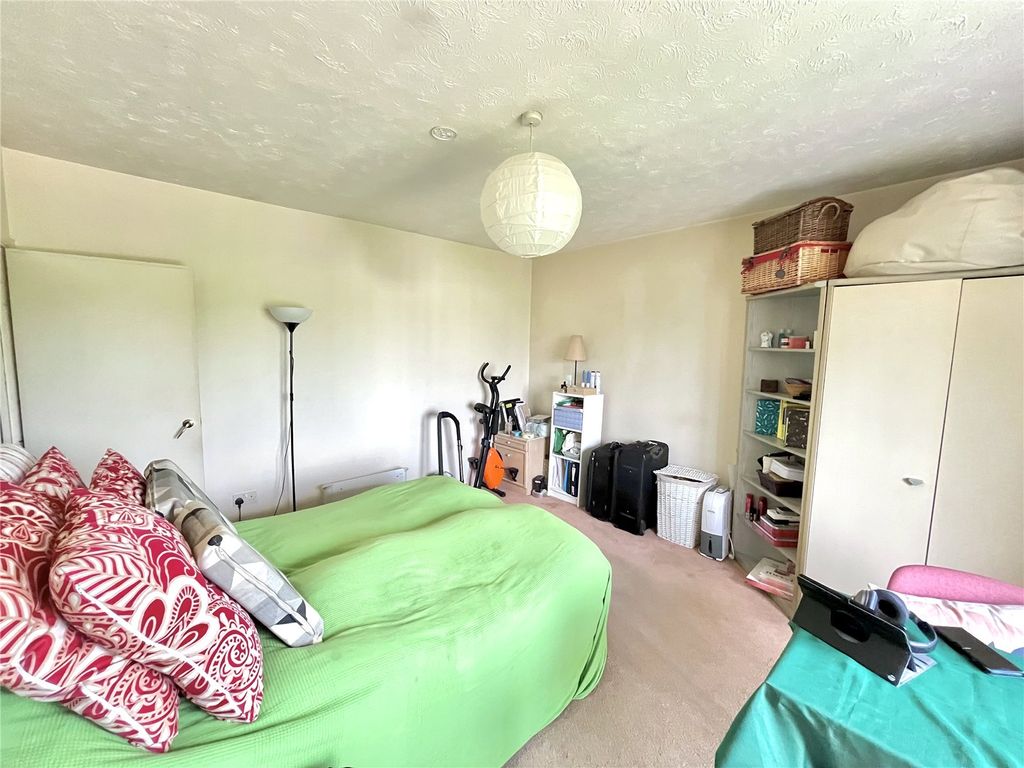 Property photo 3 of 7 Picture No. 01