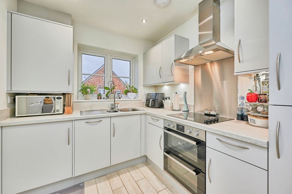 Property photo 3 of 14