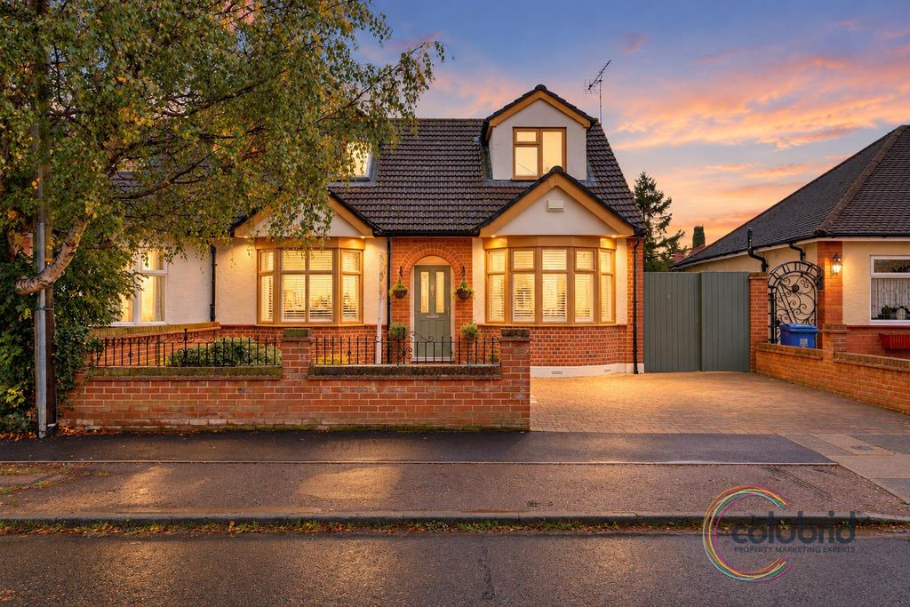 Property photo 1 of 47