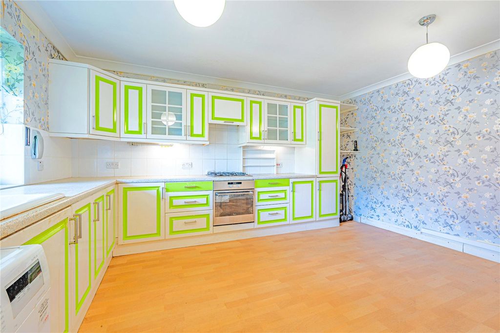 Property photo 3 of 17 Picture No. 13