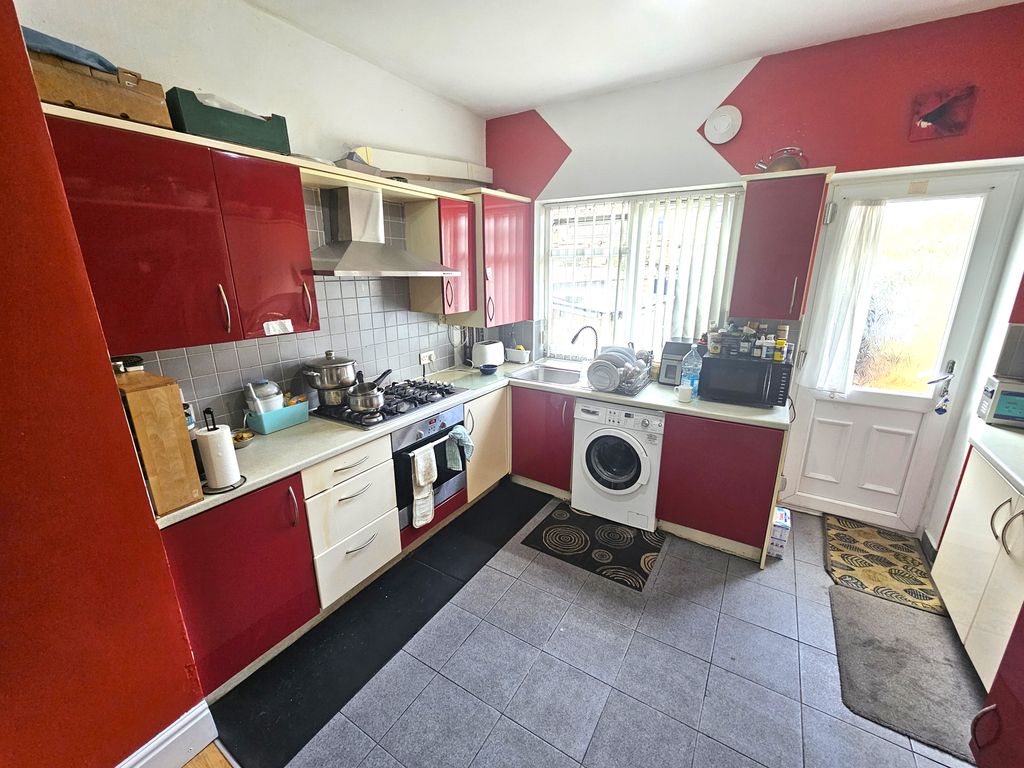 Property photo 2 of 14