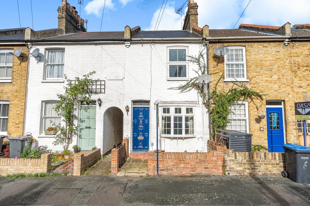 Property photo 1 of 11