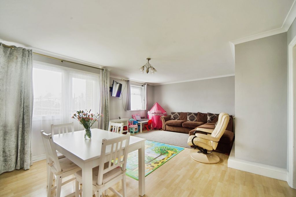 Property photo 1 of 17 Photo