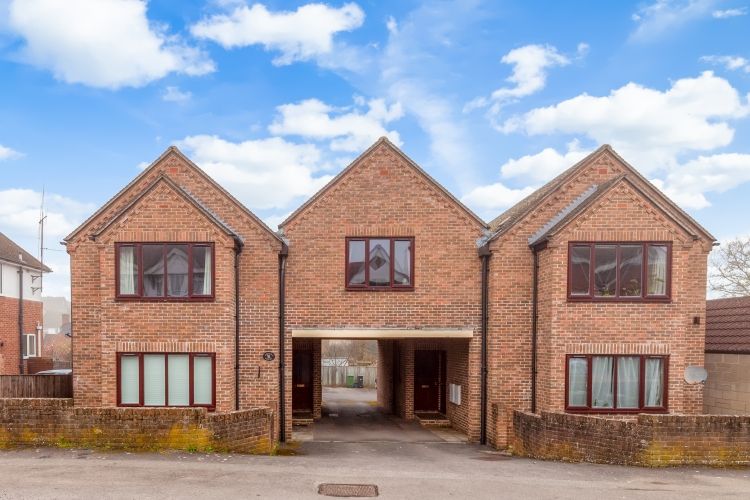 Property photo 1 of 9 274724