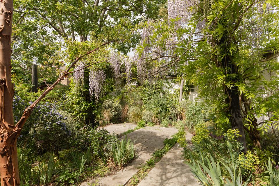 Property photo 3 of 27