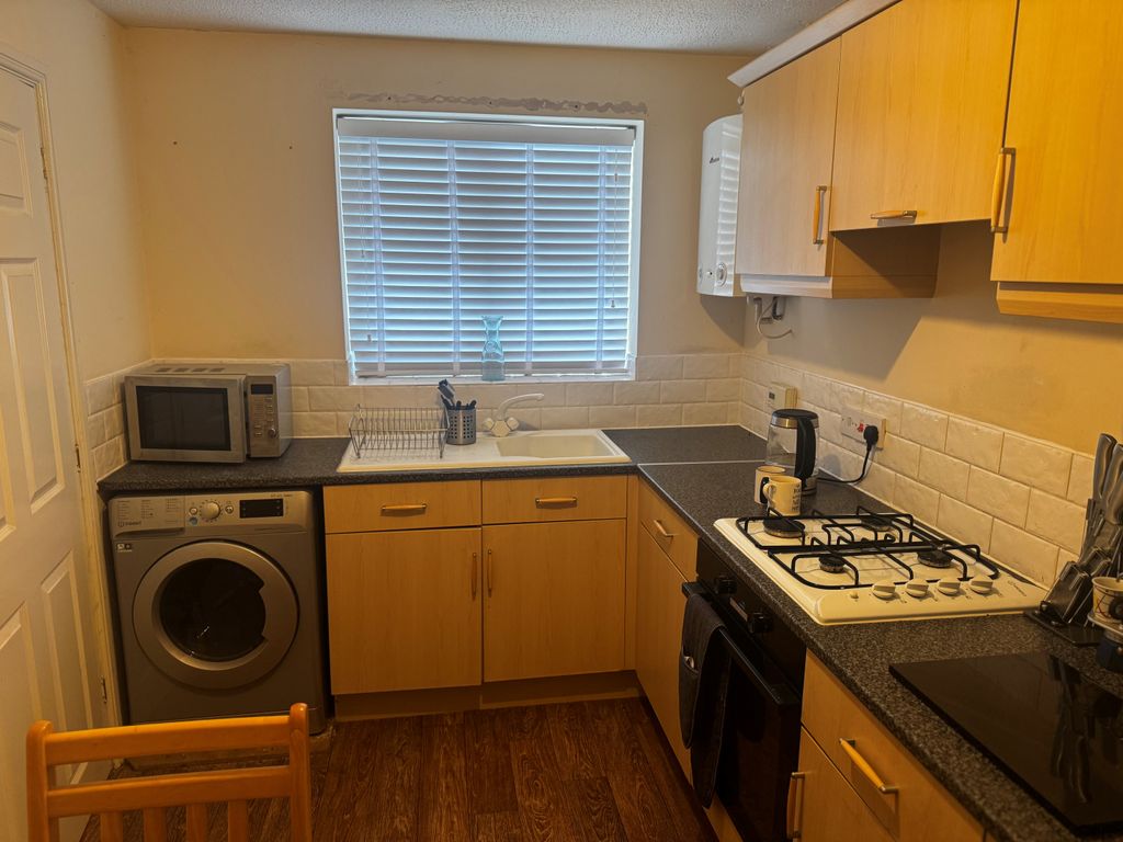 Property photo 3 of 8