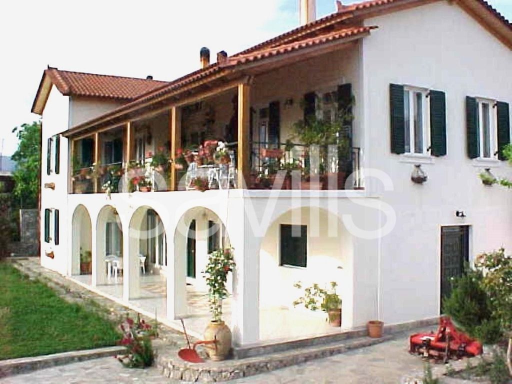 Property photo 1 of 18 Image: 0