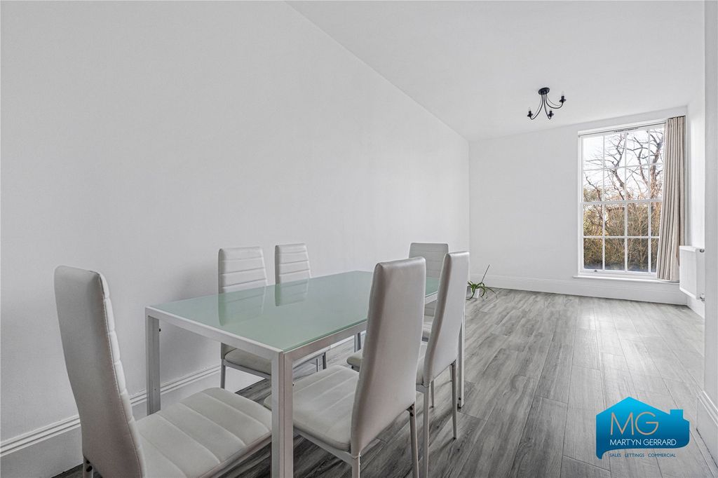 Property photo 2 of 11 Picture No. 19