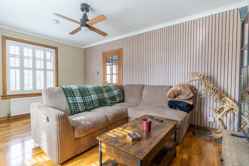 Property photo 1 of 26