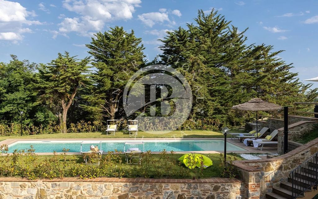 Property photo 2 of 50