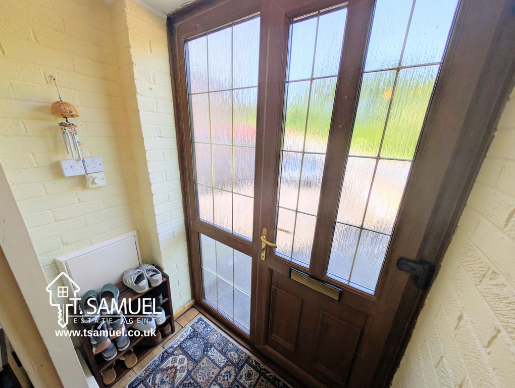 Property photo 3 of 33 Porch