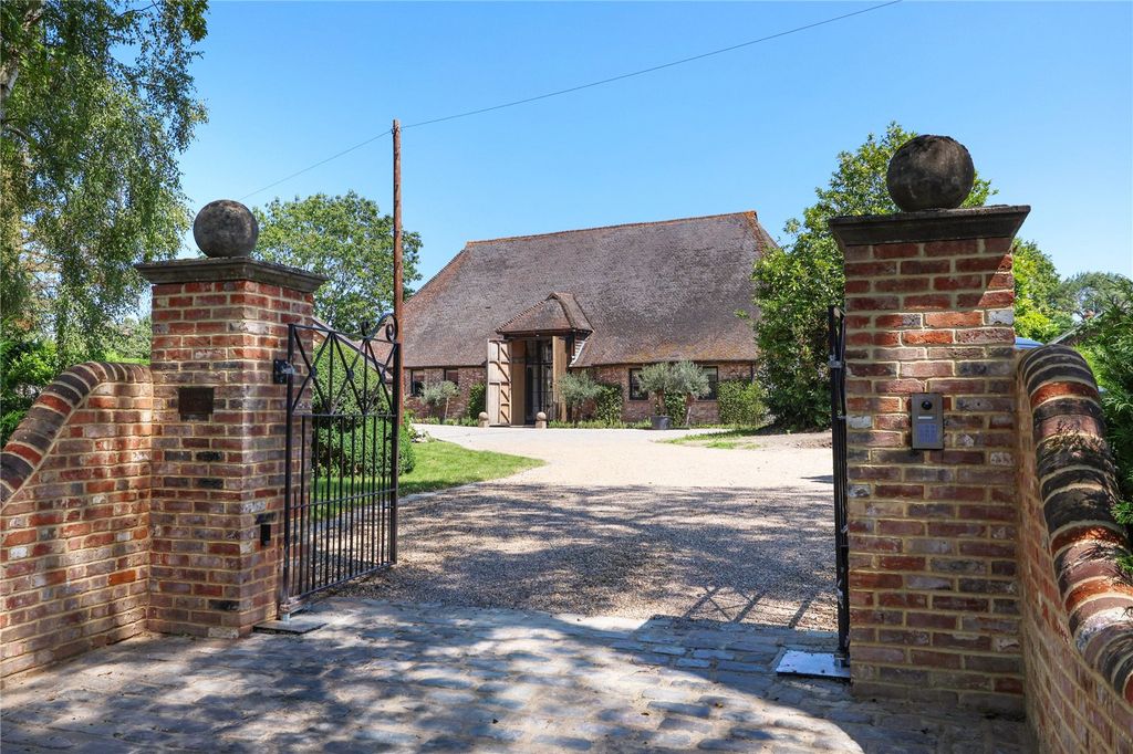 Property photo 1 of 23 Picture No. 28