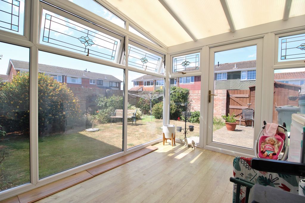Property photo 3 of 23