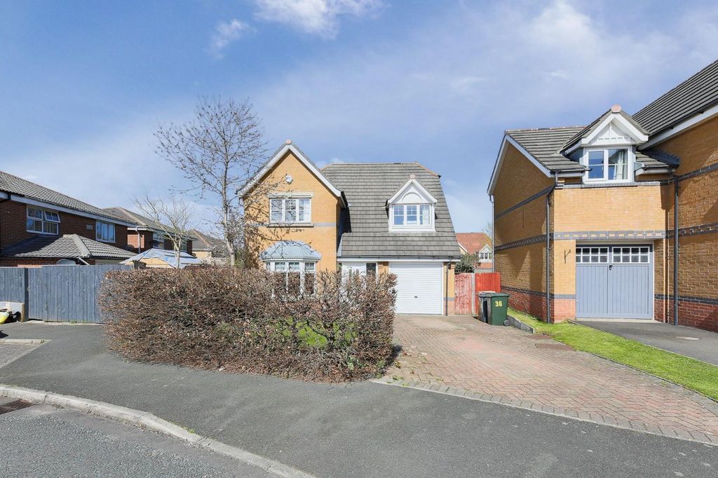 Property photo 1 of 15 External