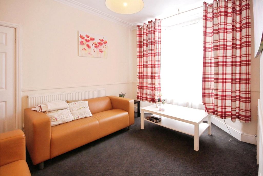 Property photo 2 of 8 Picture No. 05