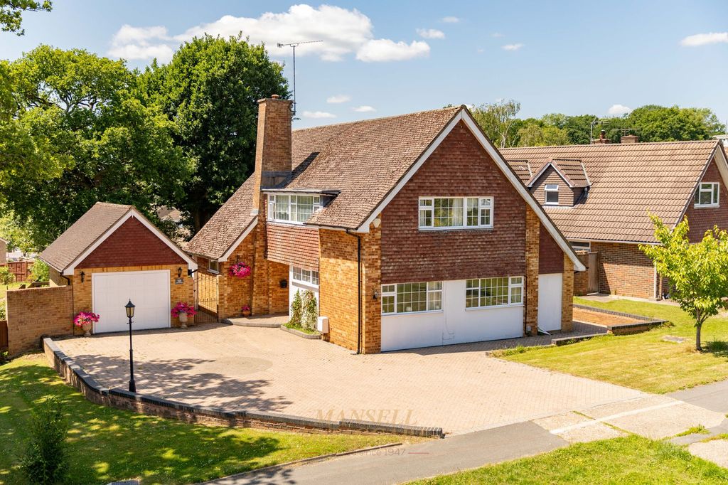 Property photo 1 of 31