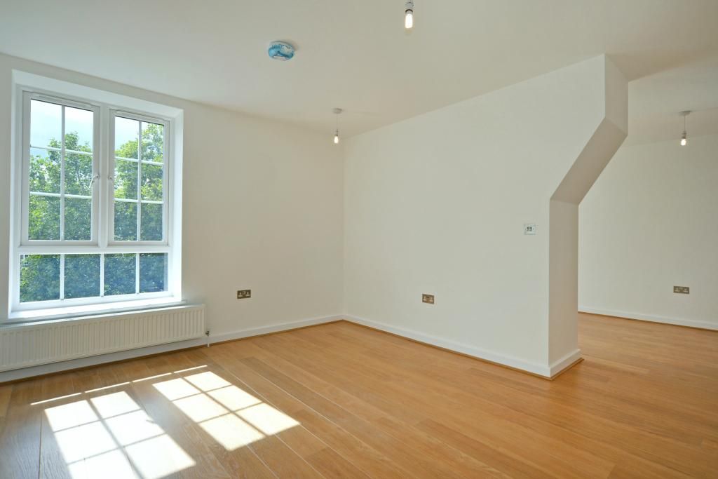 Property photo 1 of 6 Bedroom Area Part 2