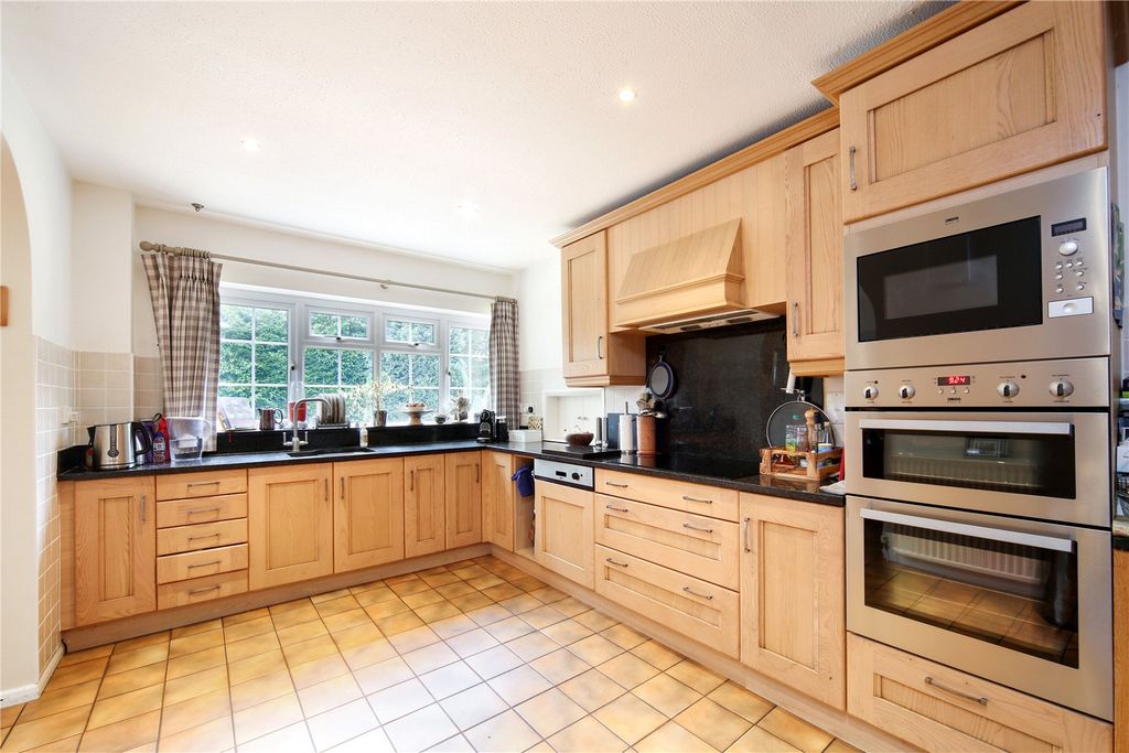 Property photo 2 of 10 Picture No. 05