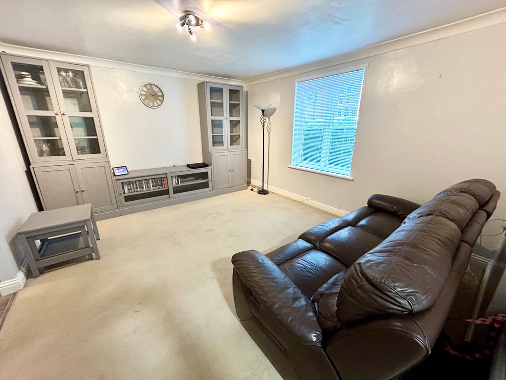 Property photo 2 of 10 Image