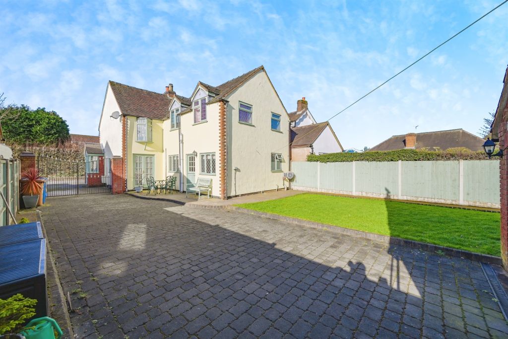 Property photo 1 of 17