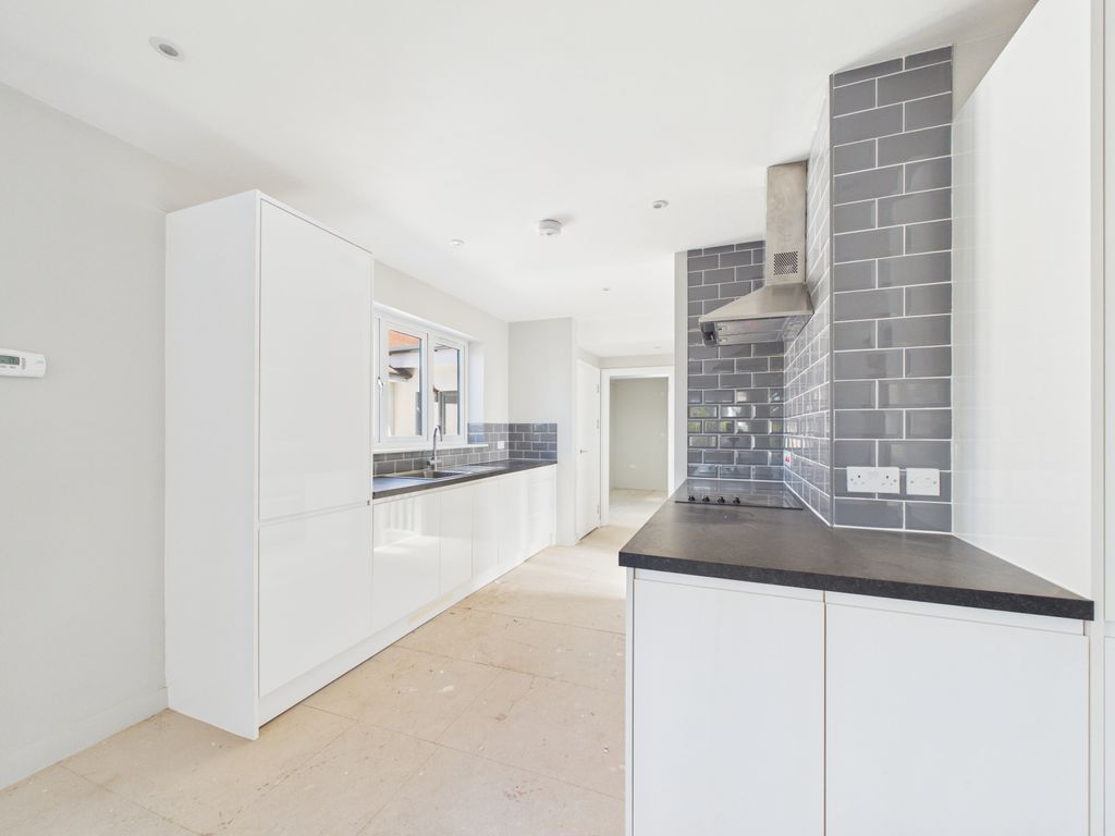 Property photo 2 of 11 Gallery