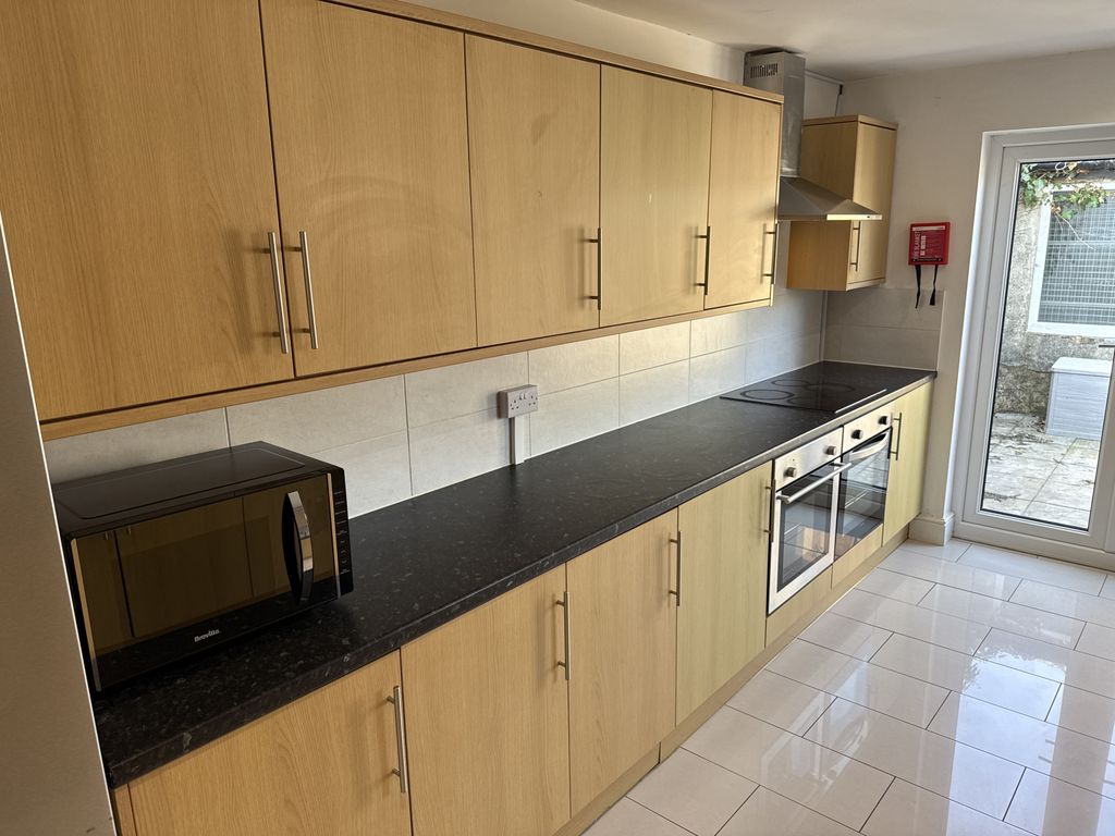 Property photo 3 of 12 Gallery