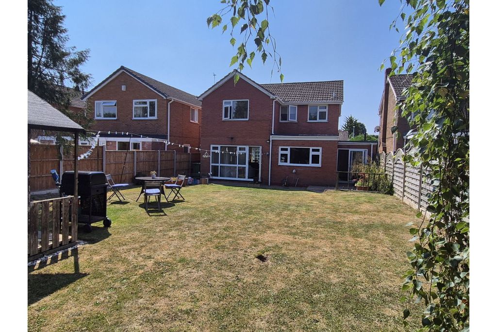 Property photo 2 of 13