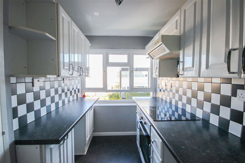 Property photo 3 of 15 Picture No. 11