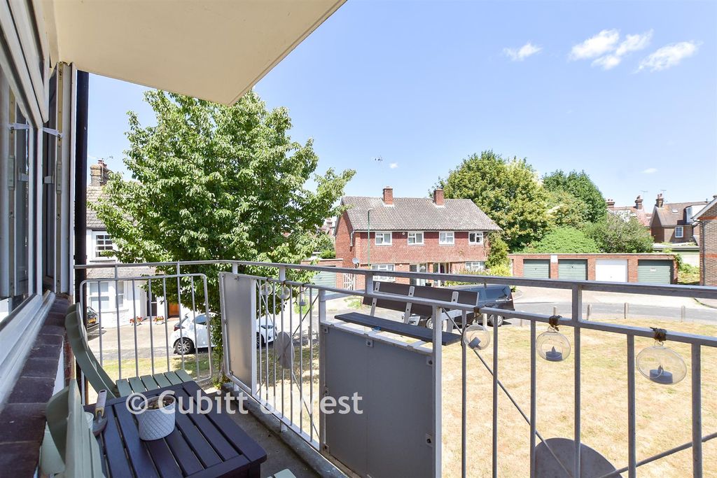 Property photo 3 of 14 Balcony