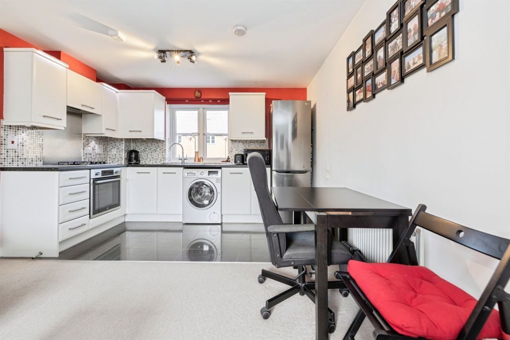 Property photo 3 of 14