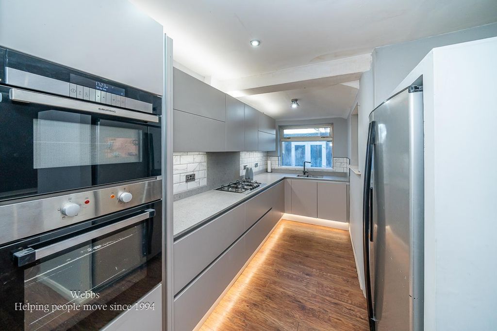 Property photo 3 of 28 Webbs-21.Jpg