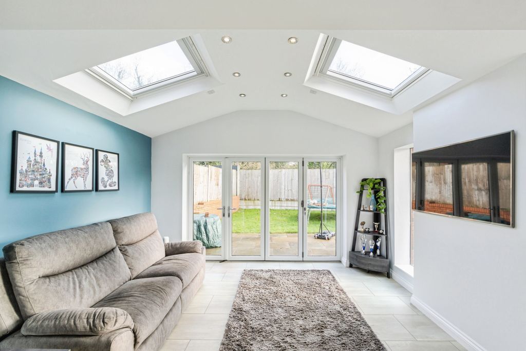 Property photo 3 of 20 Photo #3