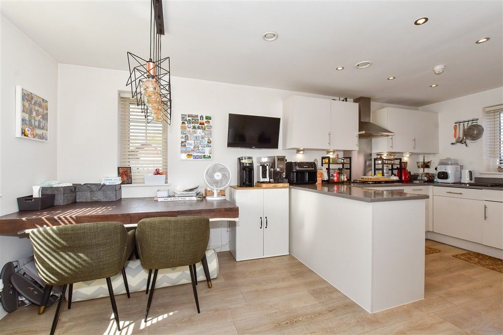 Property photo 3 of 13 Kitchen/Dining Room