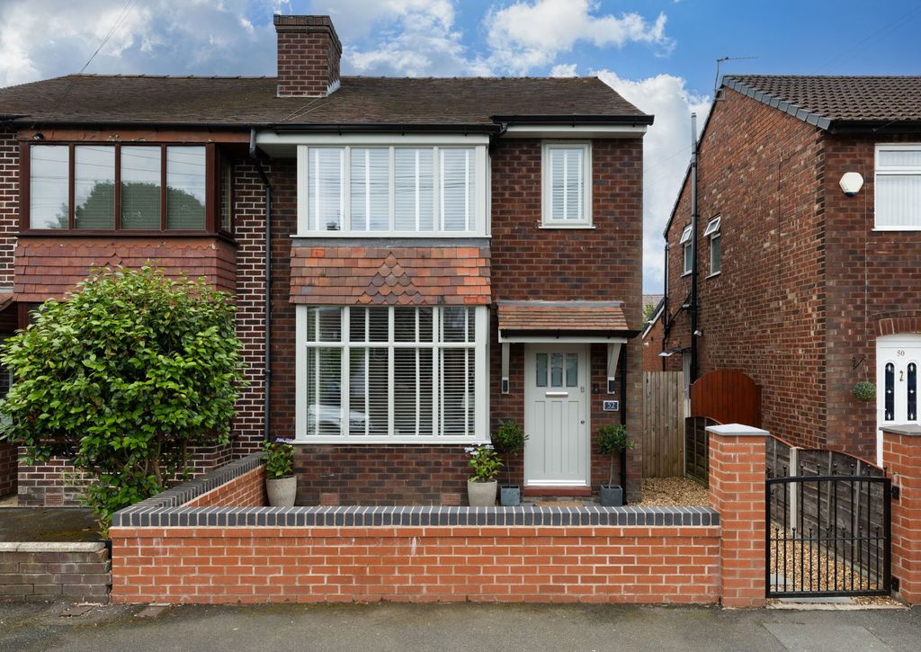 Property photo 2 of 23