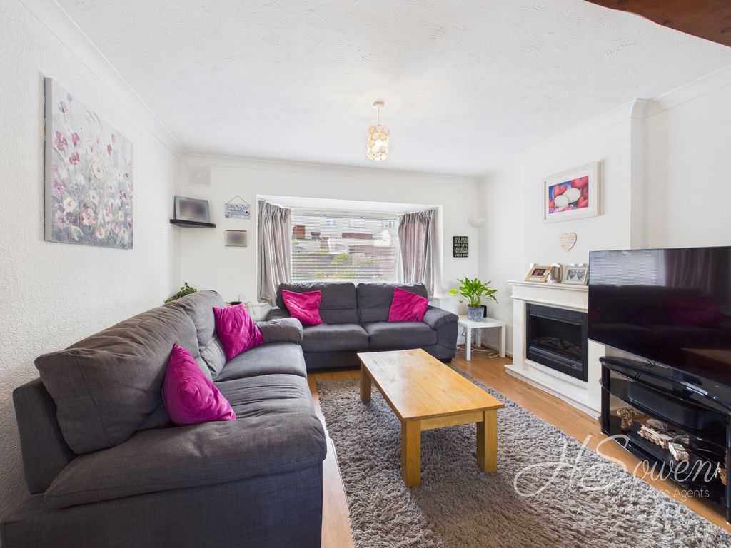 Property photo 2 of 21 Photo 4