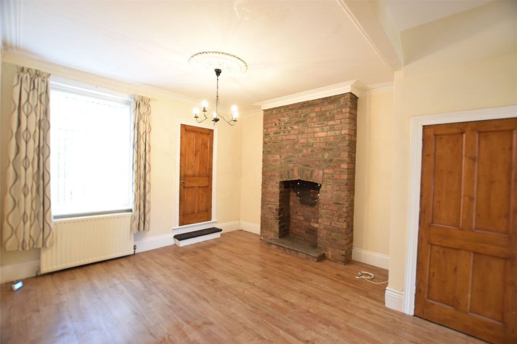 Property photo 2 of 8 Living Room