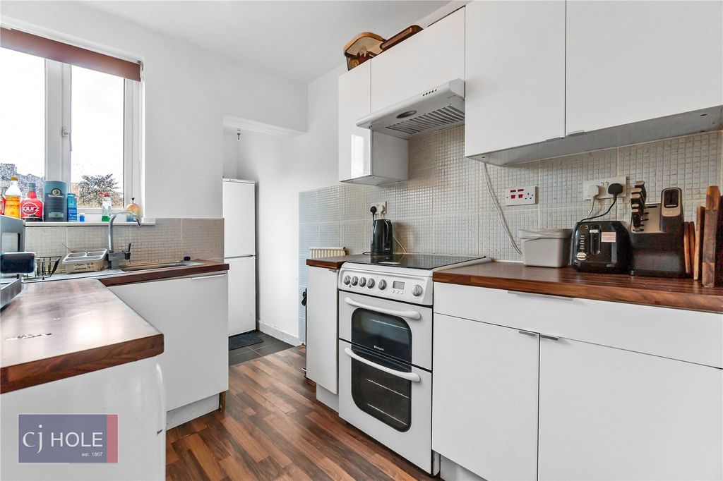 Property photo 3 of 20 Picture No. 30