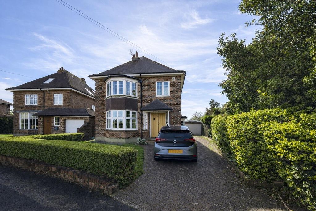 Property photo 1 of 34 Front (Exterior)