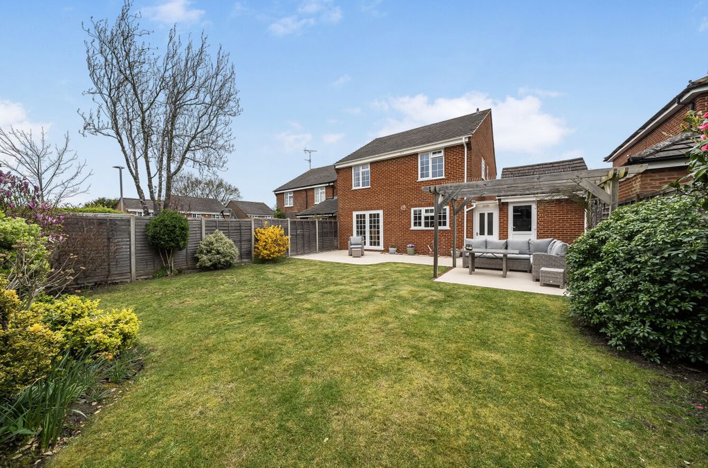 Property photo 2 of 17 1436313-18-69Ccfc...