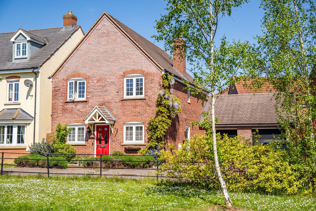 Property photo 1 of 38