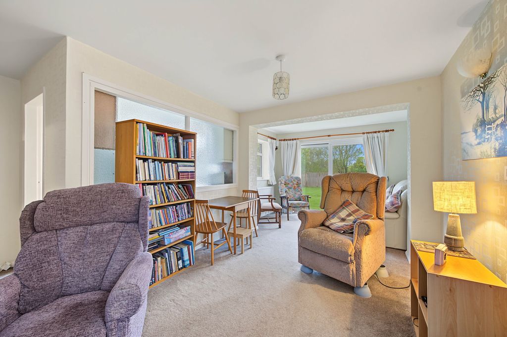 Property photo 3 of 22