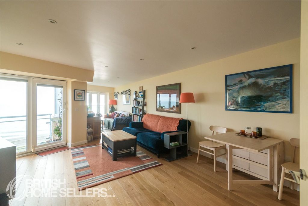 Property photo 3 of 15 Picture No. 07