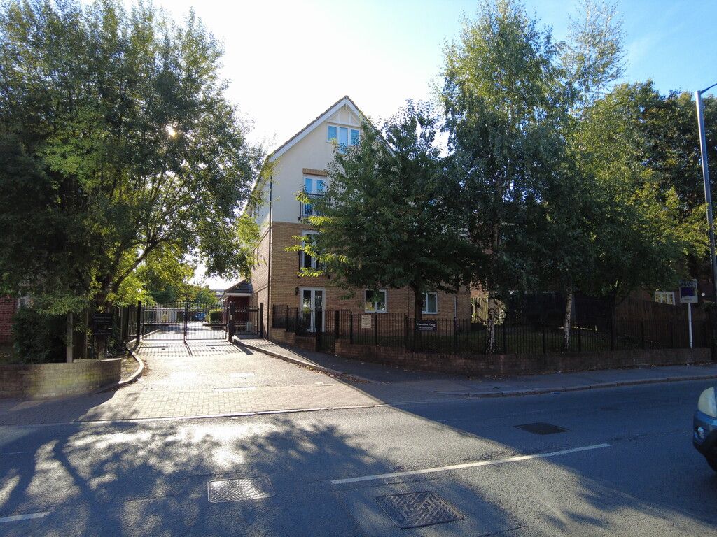 Property photo 1 of 10 Clarendon Court