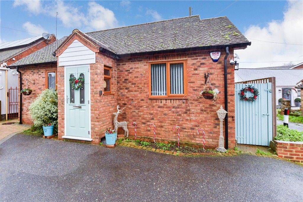 Property photo 2 of 17 External (Web)